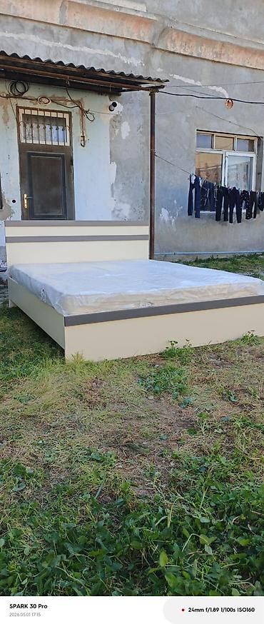 Yeni, İkinəfərlik çarpayı, Bazasız, Matras ilə, Siyirməsiz lalafo.az -da Yeni, İkinəfərlik çarpayı, Bazasız, Matras ilə, Siyirməsiz