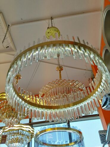 Bra, divar lampaları: Çılçıraq, 10 və daha çox lampa, Metal