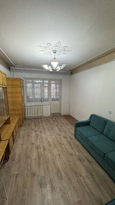 однокомнатная квартира цум: 1 бөлмө, 35 кв. м, 106-серия, 2 кабат, Косметикалык ремонт