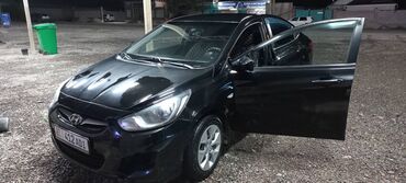 Hyundai: Hyundai Solaris: 2012 г., 1.6 л, Автомат, Бензин, Седан