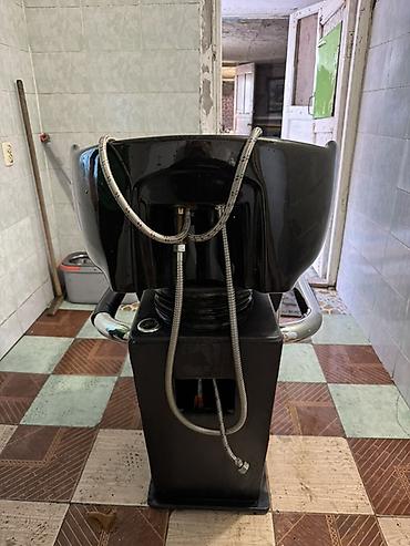 Мойки и раковины: Парикмахерская мойка с креслом. Комплектация на фото: чаша at lalafo.kg — 3 Мойки и раковины: Парикмахерская мойка с креслом. Комплектация на фото: чаша — 3