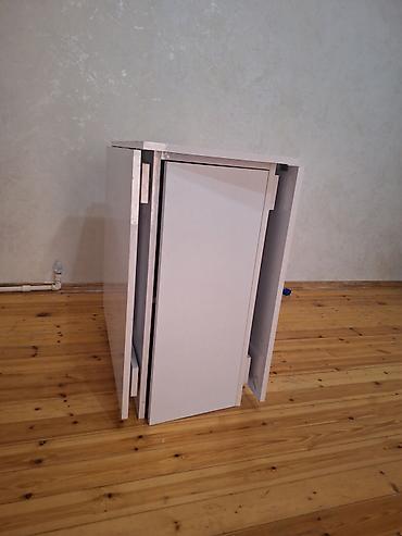 açılıb bağlanan çarpayılar: Açılan-bağlanan transformasiya olunan masa - Rəng: ağ - Material — 1