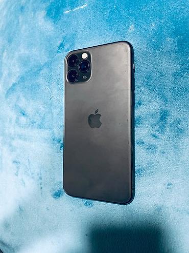 apple iphone 4s: IPhone 11 Pro, 256 ГБ. Смартфон Apple в тёмном цвете, с тройной — 1