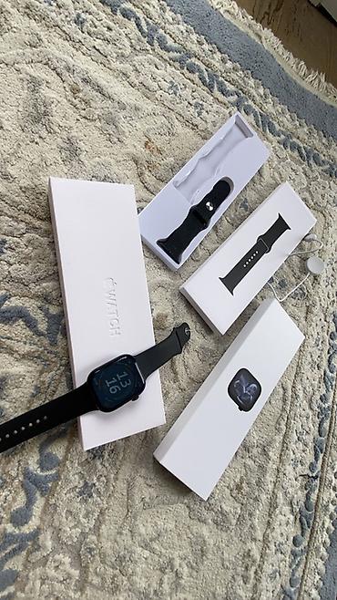 Apple Watch (черный цвет) с комплектом аксессуаров. Комплектация: -