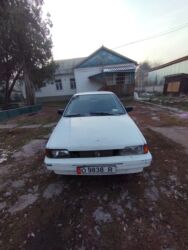 шкода фабия 2008: Nissan Sunny: 1988 г., Седан