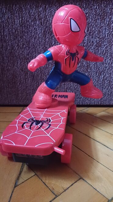 Игрушки: Продаётся детская игрушка человек-паук катающий скейт музыкальный на at lalafo.kg — 9 Игрушки: Продаётся детская игрушка человек-паук катающий скейт музыкальный на — 9