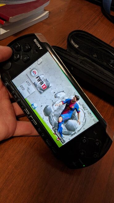 psp куплю: Продаётся оригинальный PSP В хорошем состоянии Акб держит минимум 3 ч