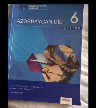 informatika derslikleri: Rus bölməsinə aid kitablar çoxdu testlər,tarix,raboçiy tetradlar