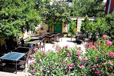 Günlük kirayə evlər: 750 kv. m, 7 otaqlı, Telefon, Kanalizasiya, Qaz — 27