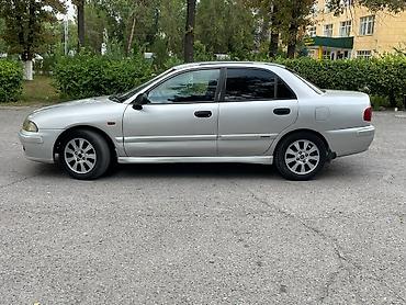 Унаа сатуу: Mitsubishi Carisma: 2001 г., 1.6 л, Кол менен иштөөчү, Бензин, Седан — 2