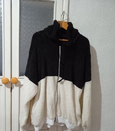 домашний костюм пижама: Вещи новые, размер не подошёл. Размер 60, рост 170. Цена ветровки