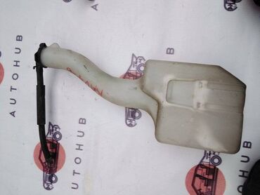 Капоты и комплектующие: Бачок омывателя Toyota Rav4 XA30 2AZ-FE 2006 (б/у)