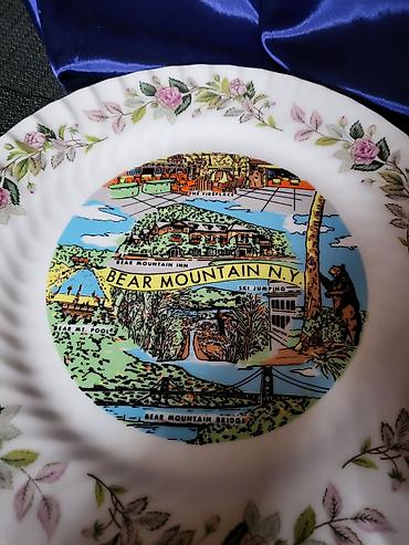 Ostali kućni dekor: Tanjir nov za na zid kostani kineski porcelna Japan iz 70ih.god — 9