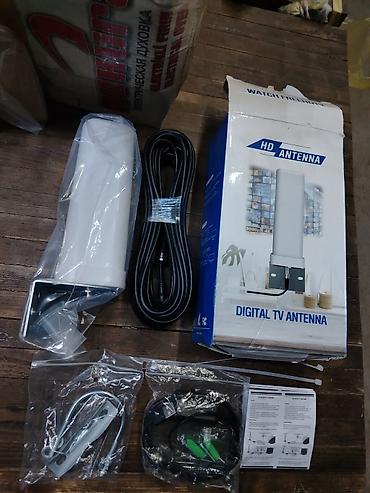Антенны: Цифровая ТВ‑антенна HD (Digital TV Antenna), комплект - Для приема — 2