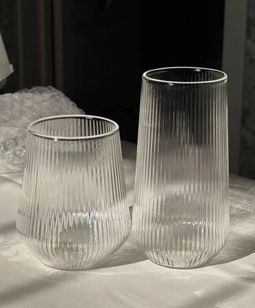 стаканы для смузи: Ребристые стаканы 
большие 500мл-300сом 
маленькие 350мл-200сом