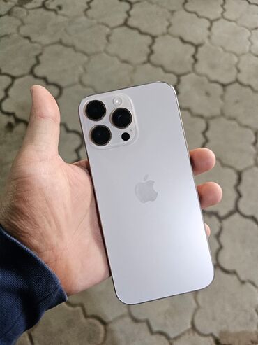 полароид фотоаппарат: IPhone 16 Pro Max, White Titanium