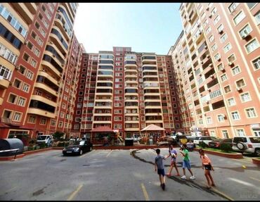 Uzunmüddətli kirayə mənzillər: Ayna Sultanova heykəlinin yanında 19 mərtəbəli binanın 17-ci — 8