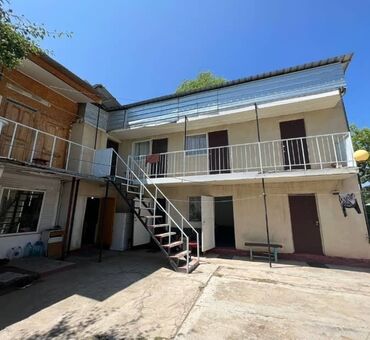 земельный участок в караколе: Дом, 65 м², 3 комнаты, Агентство недвижимости, Косметический ремонт
