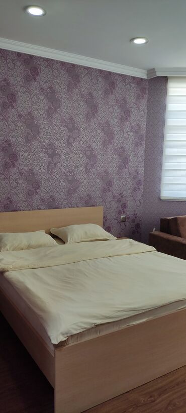 Günlük kirayə mənzillər: Xüsusiyyətlər: İnşaatçılar metro stansiyasına 6 dəqiqəlik yürüş — 1