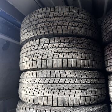 Шины: Шины 215 / 65 / R 16, Зима, Б/у, Комплект, Легковые, Япония, Dunlop