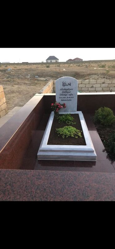 Başqa xidmətlər: Qrabitlər mərmərlər.
 Heykəllər.
3D formatda şəkillər — 16