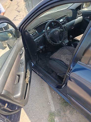 Toyota: Toyota Corolla: 2004 г., 1.6 л, Механика, Бензин, Седан — 2