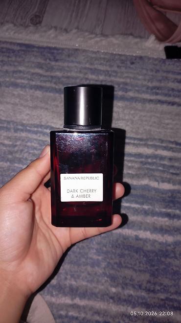 черри амулет: BANANA REPUBLIC Dark Cherry & Amber — аромат из коллекции Icon — 2