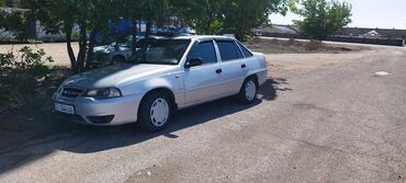 айнек машина: Daewoo Nexia: 2011 г., 1.5 л, Механика, Бензин, Седан