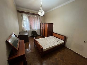 azadliq ev: Bakı, 2 otaqlı, Köhnə tikili, m. Gənclik, 75 kv. m — 6