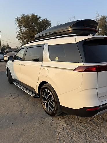 страшный машына: Kia Carnival: 2022 г., 2.2 л, Автомат, Дизель, Минивэн — 4