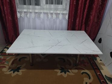 стол на тапчан: Стол, цвет - Белый, Новый