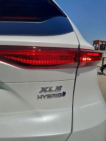 voxy noah: Toyota Venza: 2022 г., 2.5 л, Автомат, Гибрид, Кроссовер — 5