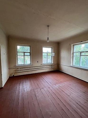 Продажа коттеджей и домов: Жилой дом с приусадебным участком. 4-х комнатный дом, долгосрочная — 12