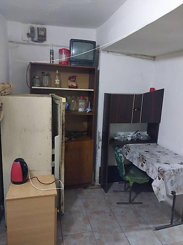 Аренда квартир: Kirayə üçün sadə, mebellə təmin olunmuş 1 otaqlı yer. Xüsusiyyətlər — 2