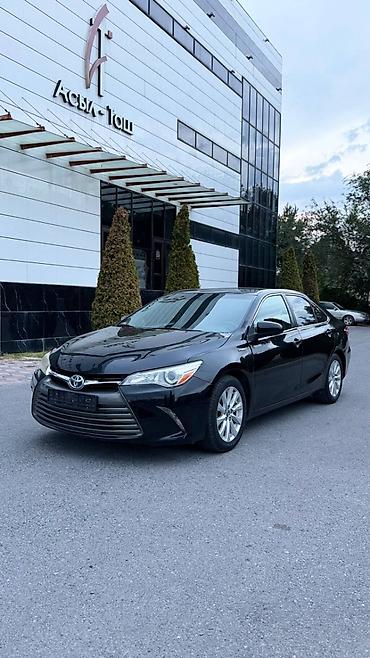 Toyota Camry: 2017 г., Автомат, Бензин, Седан