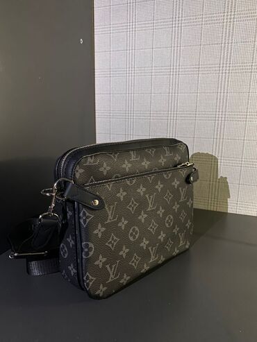 Другие аксессуары: Барсетка Louis Vuitton
Кавество : Premium🔥