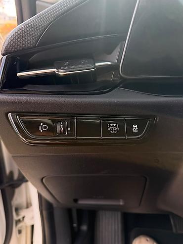 Kia: Kia Niro: 2022 г., Кроссовер — 14
