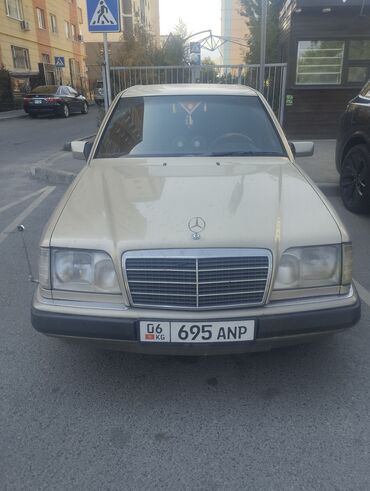 венто 1993: Mercedes-Benz V 220: 1993 г., 2.2 л, Механика, Бензин, Седан