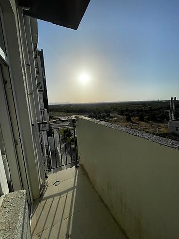 Mənzillər: Hövsan Mida 1. Manzil orta blokda yerlasir Otaqlar ayri-ayri — 7