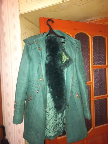 zhenskie palto bukle: Пальто 2XL (EU 44), цвет - Зеленый