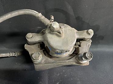blit: Toyota Mark 2 Blit GX110 (кузов 110) передний тормозной суппорт в — 4