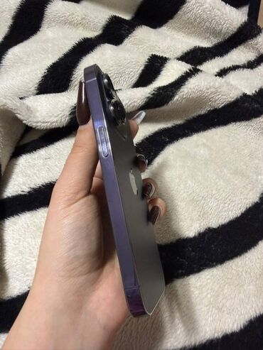 Apple iPhone: IPhone 14 Pro, 128 GB, Deep Purple — 5