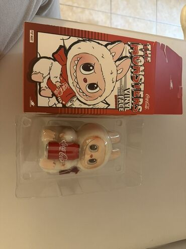 купить часы: Коллекционная виниловая фигурка POP MART x Coca‑Cola — The Monsters
