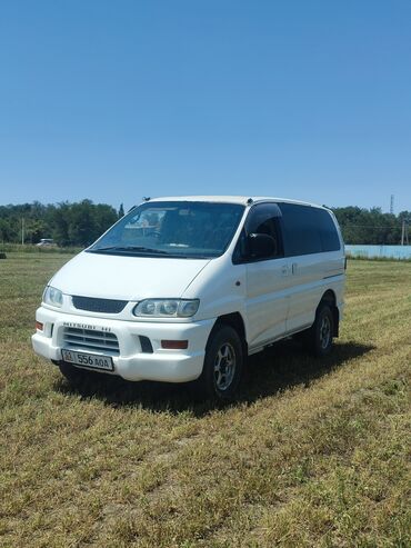 сатам же алмашам: Mitsubishi Delica: 2000 г., 3 л, Автоматтык, Бензин, Вэн/Минивэн