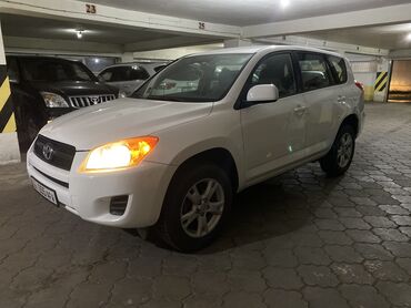 японская резина бу: Toyota RAV4: 2009 г., 2 л, Автомат, Бензин, Кроссовер