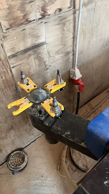 Mebel və taxta dəzgahları: CNC 4-Axis Ukraynanin Artel firmasının dezgahidir. Olcu - -da lalafo.az — 15 Mebel və taxta dəzgahları: CNC 4-Axis Ukraynanin Artel firmasının dezgahidir. Olcu - — 15