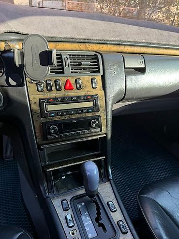 Mercedes-Benz: Mercedes-Benz E-Class: 1995 г., 3.2 л, Автомат, Бензин, Седан — 3