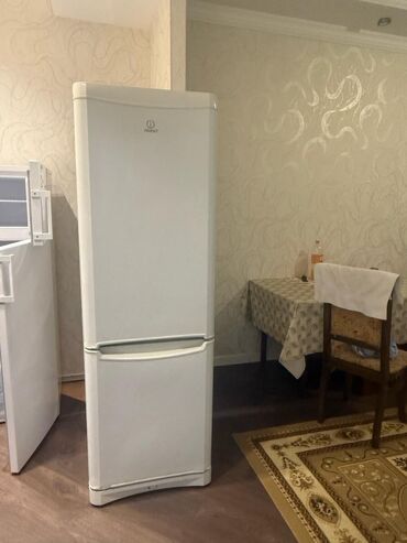 xaladenik beko: 2 qapılı Soyuducu Satılır