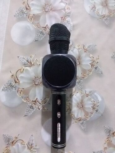 проводной микрофон shure: Универсальный портативный караоке-микрофон черного цвета со встроенным