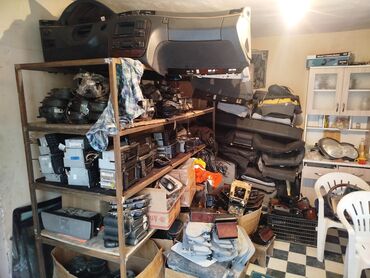 Другие автозапчасти: Предлагаются автомобильные запчасти на Мерседес В наличии блоки — 11